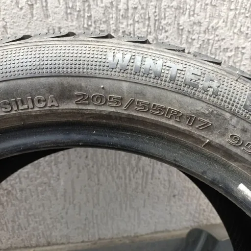 Зимняя шина 205/55R17