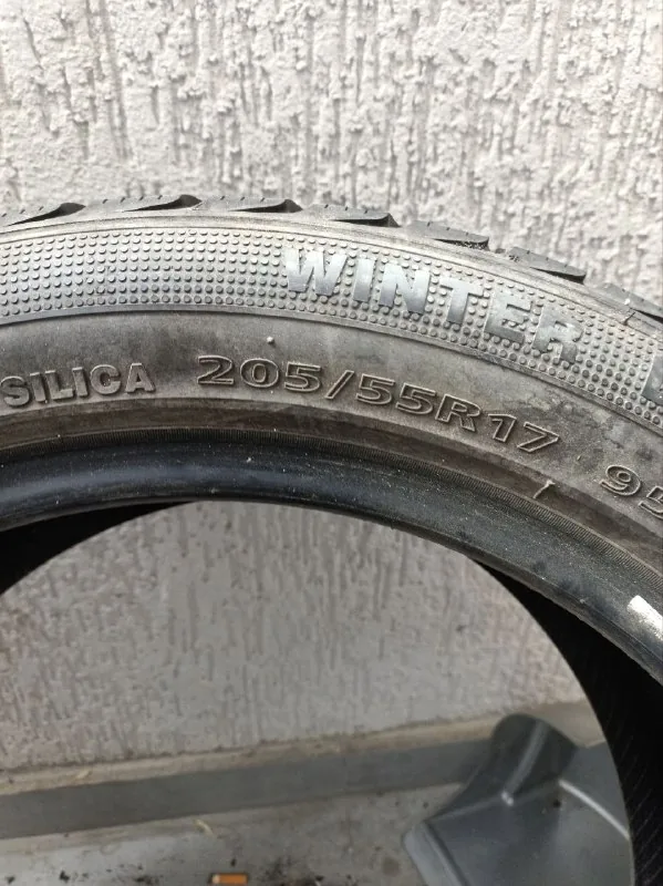 Зимняя шина 205/55R17 1