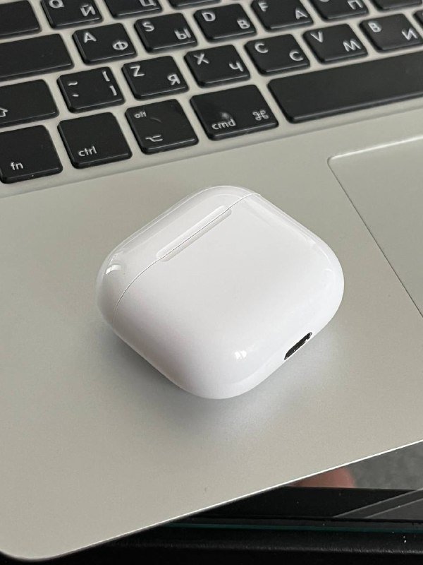 Кейс Airpods 4 без наушников