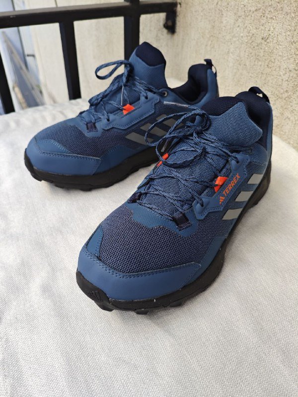 Мужские кроссовки Adidas Terrex AX4 Hiking shoes