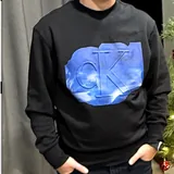 Футболка Nike, футболка Calvin Klein, свитшот Calvin Klein, рубашка Armani, джинсы Calvin Klein, ботинки Calvin Klein 3