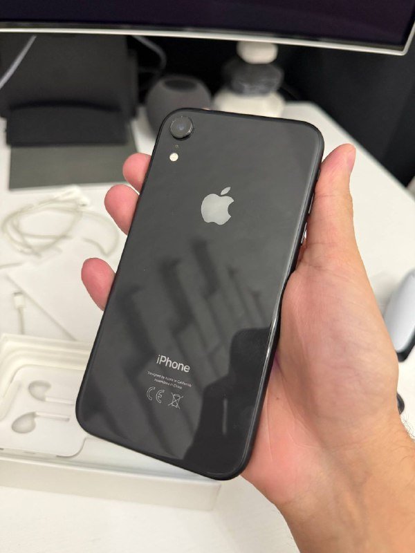 iPhone XR 64 ГБ черный 2