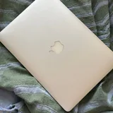 MacBook Air 13 (2013) 8