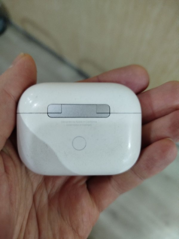 Apple airpods case 3
