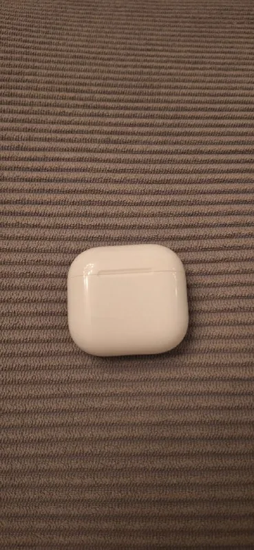 Наушники Apple AirPods 4 с шумоподавлением 1