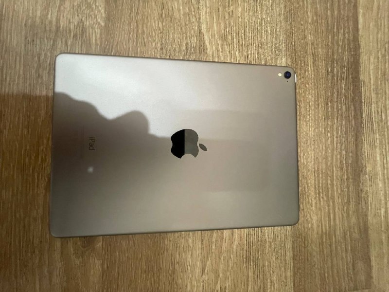 iPad Pro 9.7 128GB со стилусом 2