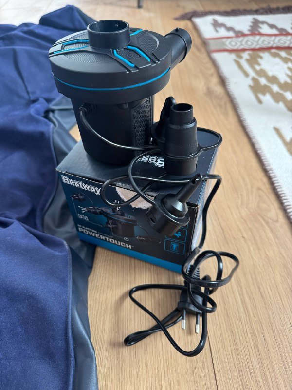 Надувной матрас, электрический насос, одеяло, подушка 2