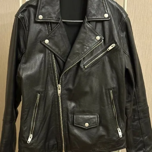Кожаная куртка Zara