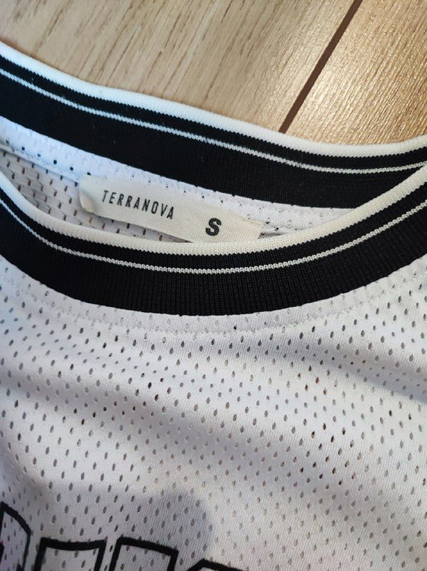 Жилет, футболка, шорты, топы 10