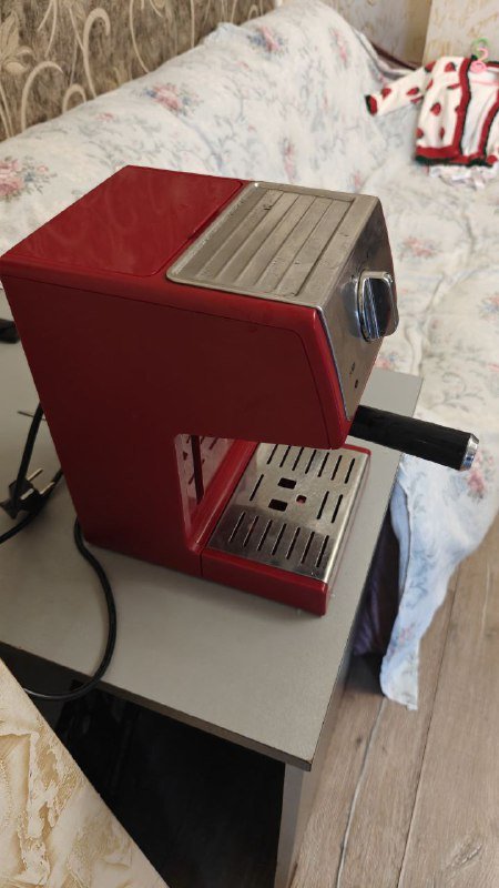 Рожковая кофемашина DeLonghi ECP.33.21.R, кофемолка, пинчер 2