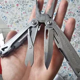 Viktorinox и Leatherman 7