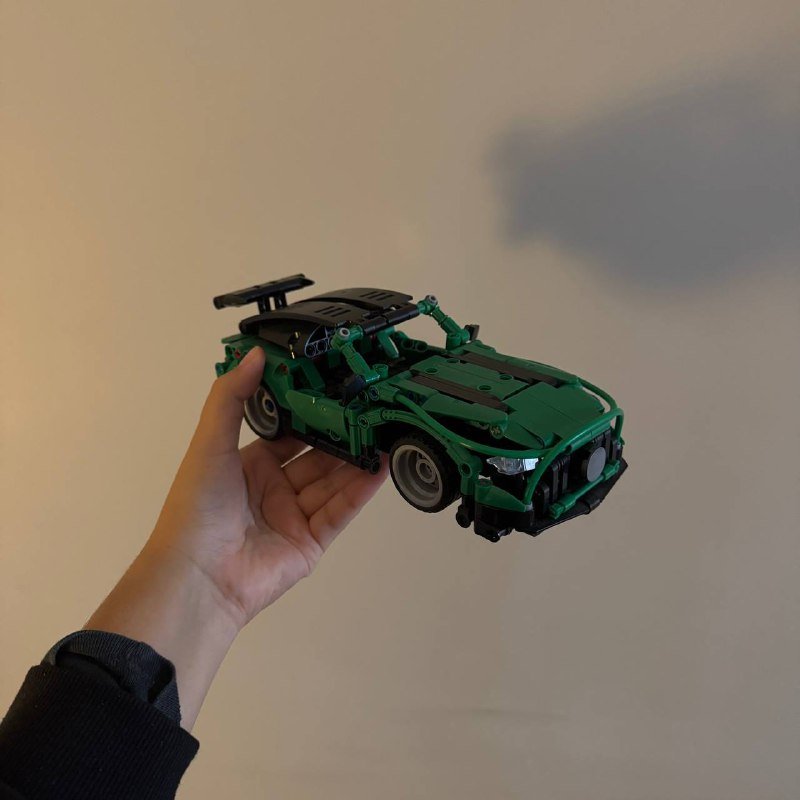 Машина-конструктор на радиоуправлении