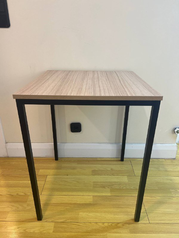 Металлический столик 60x60x75