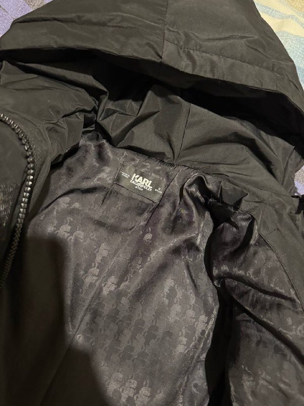 Пуховики, кроссовки, джинсы, штаны, кофта для мальчика 9