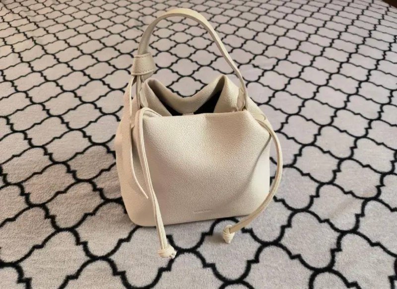 Небольшая сумочка 2