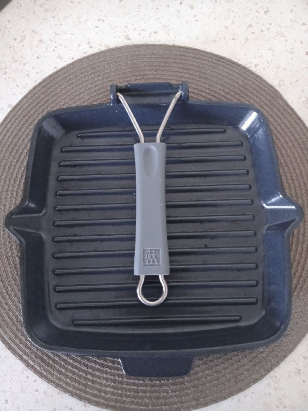 диван-книжка, сковорода гриль, комбинезоны, кувшин с индикатором 4