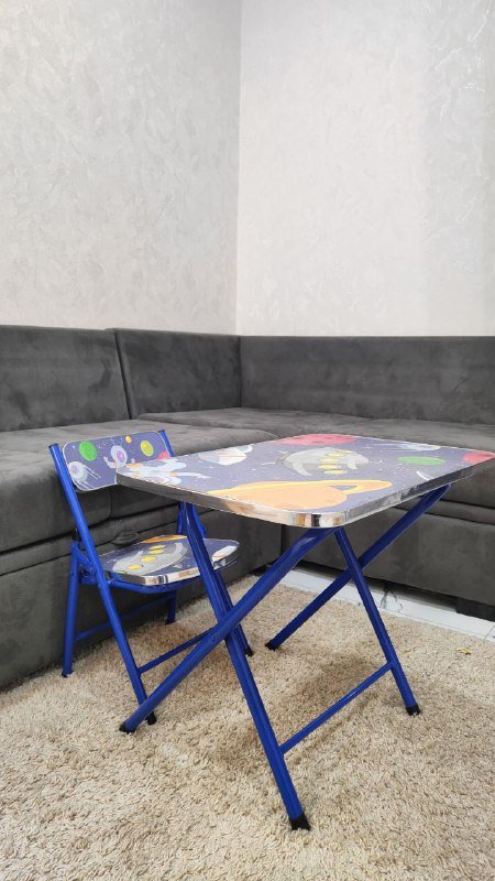 Детский столик со стульчиком