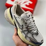 Nike V2K Run кроссовки 1