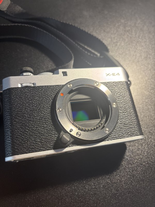 Fujifilm X-E4 с объективом XF 27mm f/2.8 3