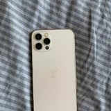 iPhone 12 Pro, MacBook Air M1 3
