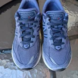 ქალის New Balance 990v6-ის კედები 2