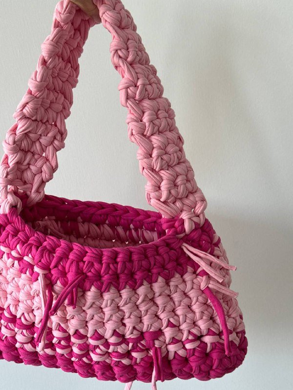 Розовая вязаная сумка, Вязаная сумка-сердце