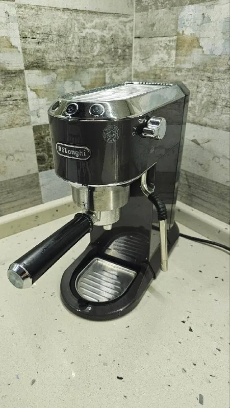 Кофемашина De’Longhi Dedica Arte EC885GY, кофемолка BioloMix 1