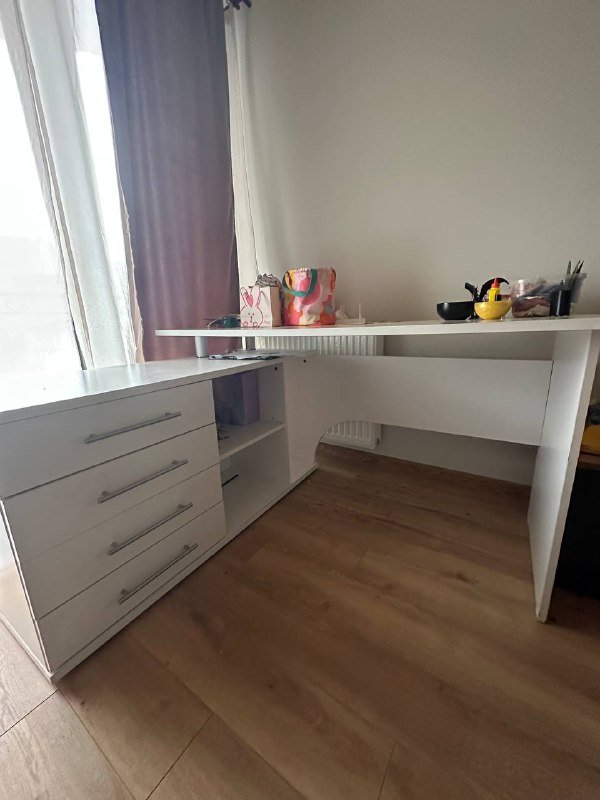 Стол письменный