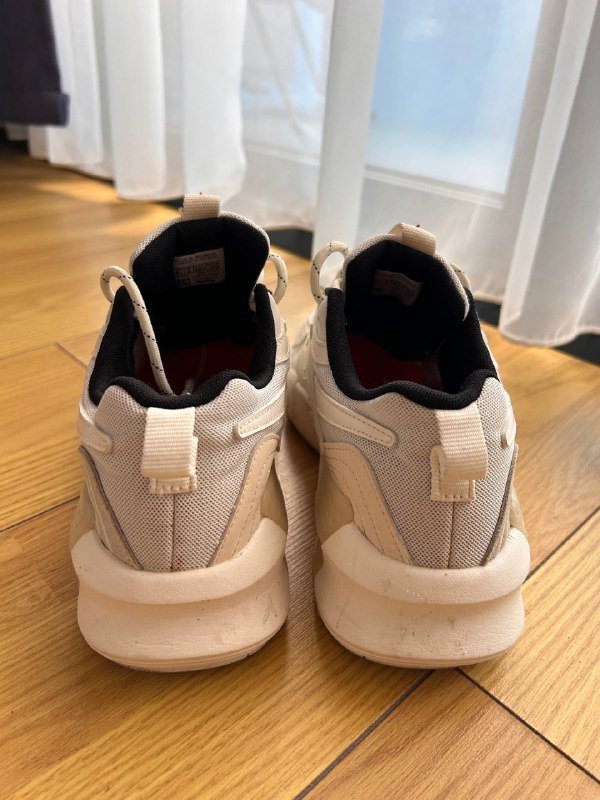 Кроссовки Reebok размер 39 4