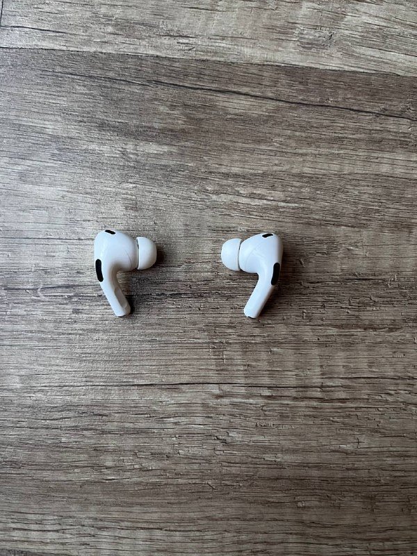 AirPods Pro 2 (Lightning) 3