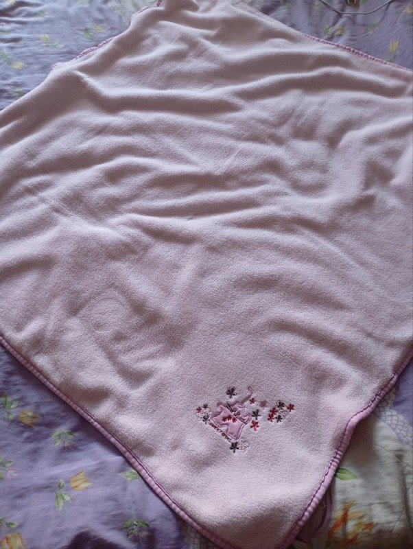 Матрас на детскую кровать с пледом и постельным бельём 4