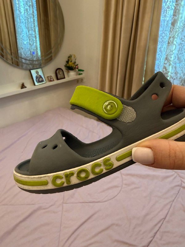 Детские босоножки Crocs, ботинки Nike, зимние ботинки на овчине 7
