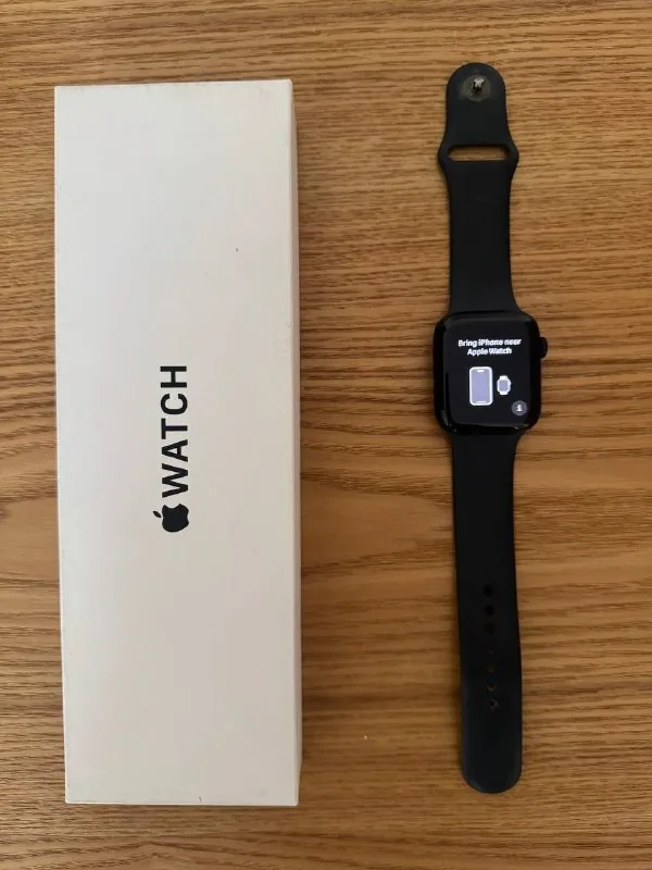 Apple Watch SE 2-го поколения 44 мм 1