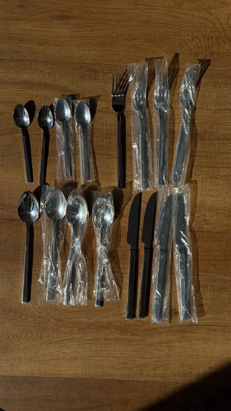 Столовые приборы на 4 персоны