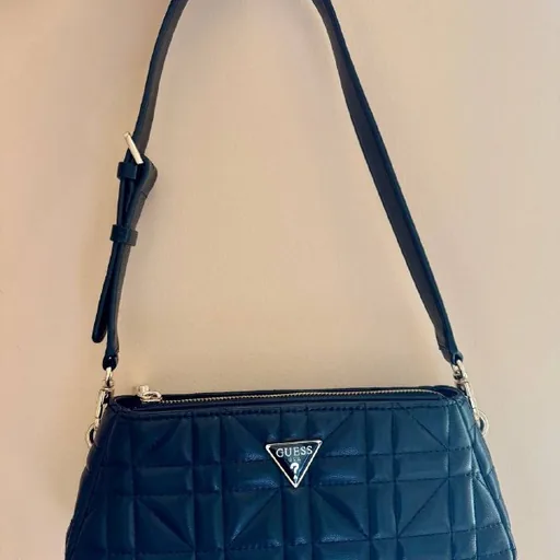 Сумка Guess