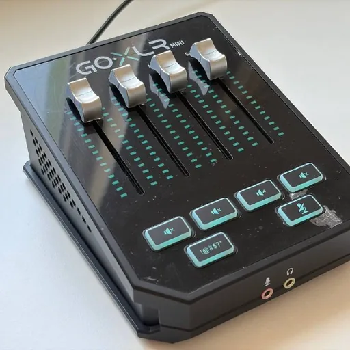 Внешняя звуковая карта GoXLR Mini