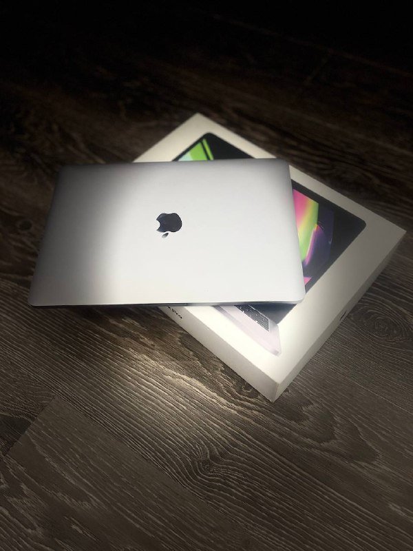 MacBook Pro M1 16GB 256GB 4