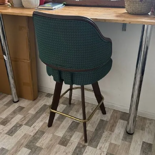 Swivel chair