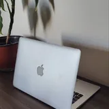 MacBook 2