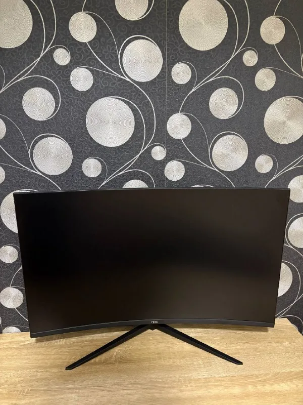 Игровой изогнутый монитор NPC 32"