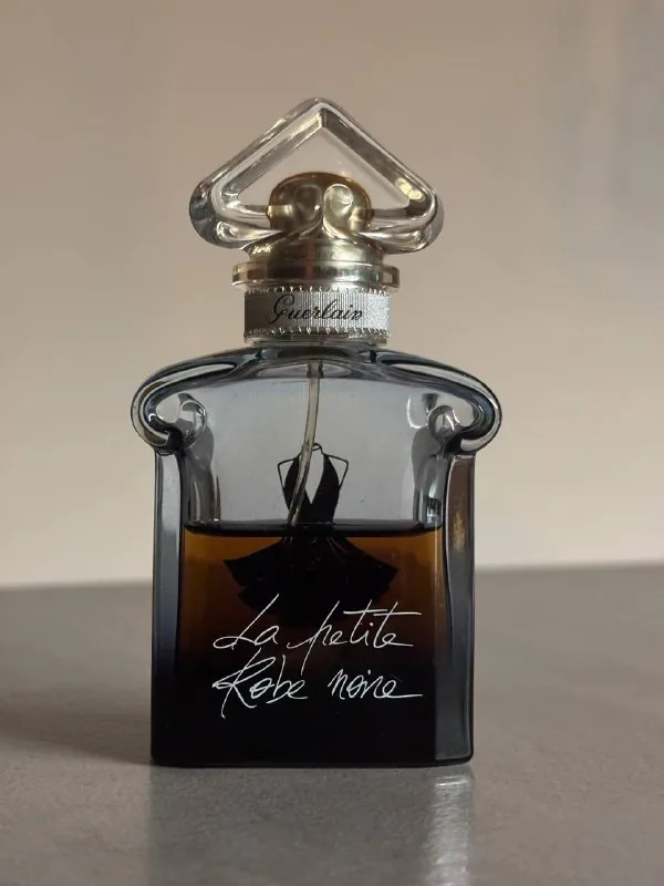 Guerlain La Petite Robe Noire Intense