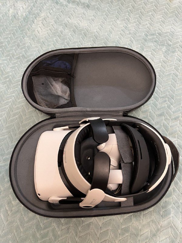 Meta Oculus Quest 2, крепление, кейс 4