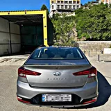Hyundai Elantra 2019 3