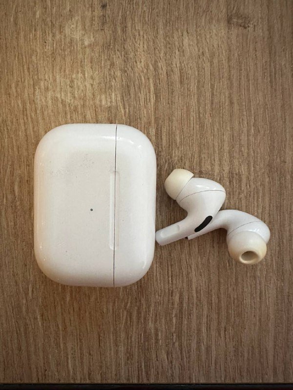 AirPods 1, AirPods 2, AirPods 2 с дефектом, AirPods Pro 4