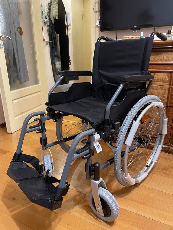 Инвалидная коляска новая