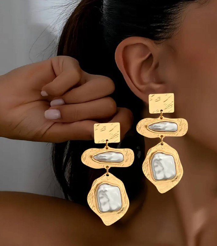 Золотые геометрические подвесные серьги