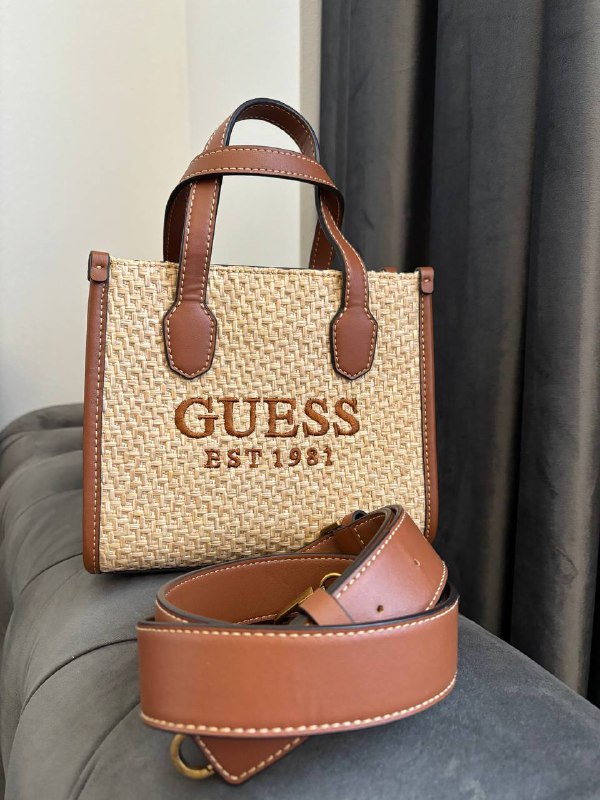 Coach, Guess, Parfois клатчи и сумки 2