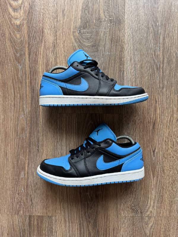 Кроссовки Nike Air Jordan, Gucci Ace Black Gg, Timberland Оксфорды, New Balance, Nike Air Max, Adidas Samba, Adidas Gazelle 3