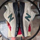 Кроссовки New Balance 990v4 3