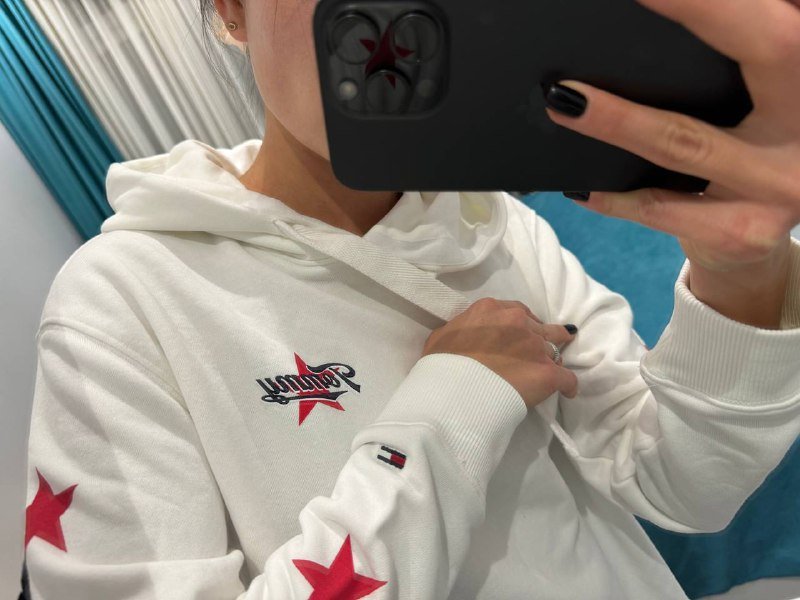 Женская белая толстовка Tommy Jeans с капюшоном размер S 6